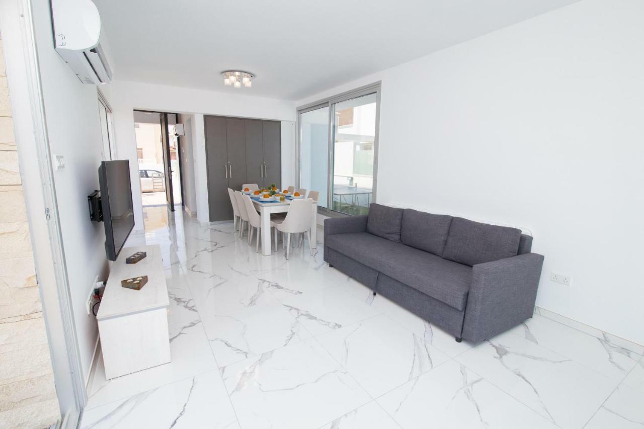 Villa Lynn Boutique Beachfront Ayia Napa Eksteriør billede