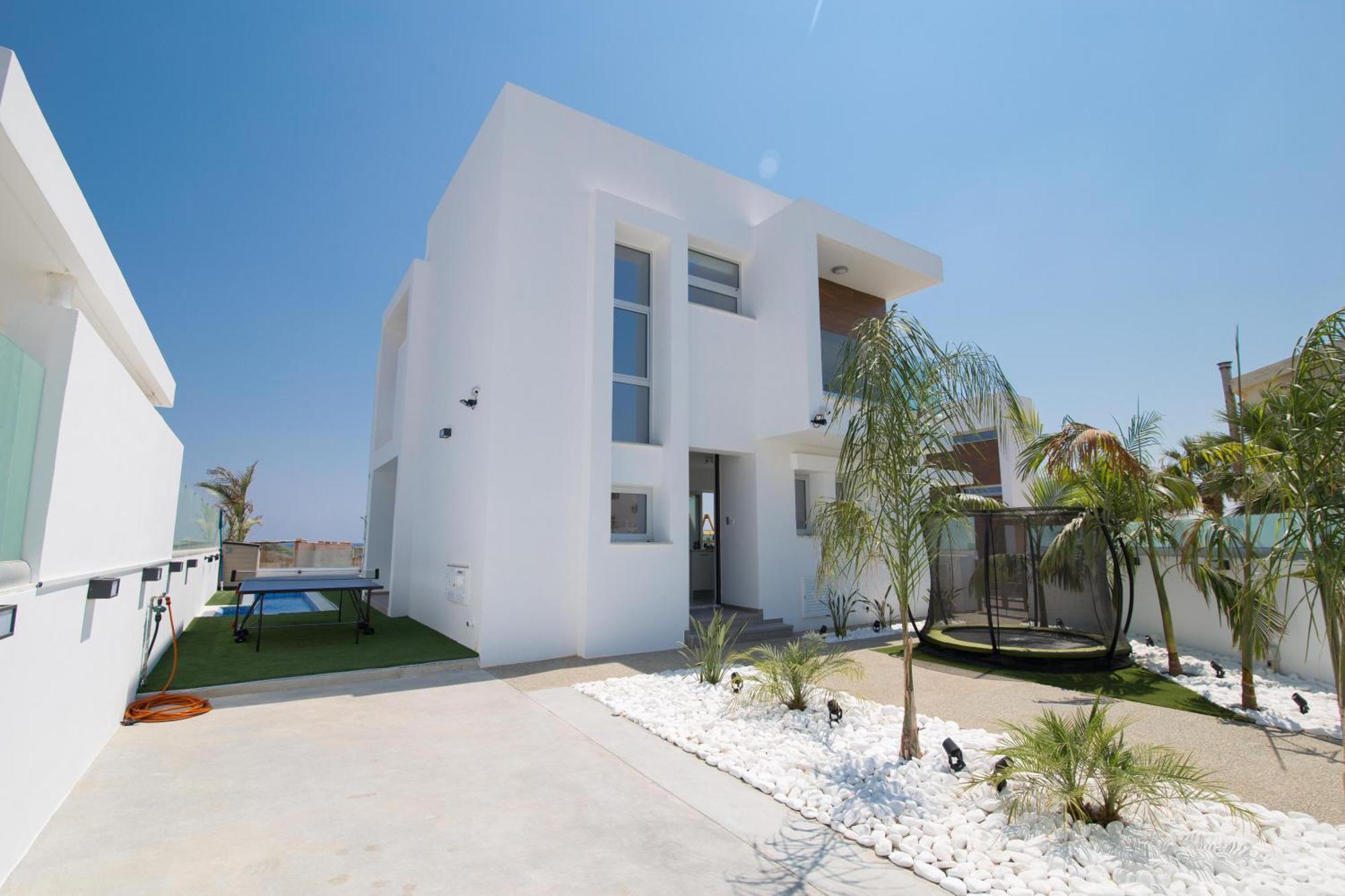 Villa Lynn Boutique Beachfront Ayia Napa Eksteriør billede