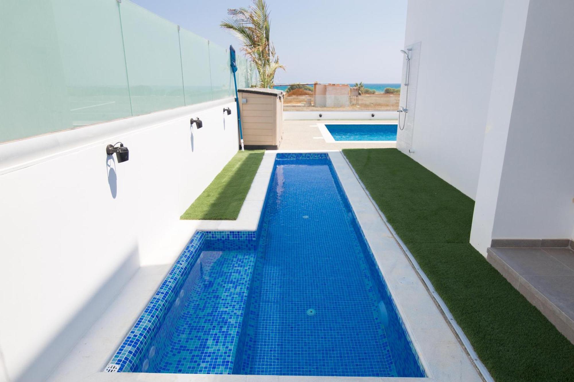 Villa Lynn Boutique Beachfront Ayia Napa Eksteriør billede
