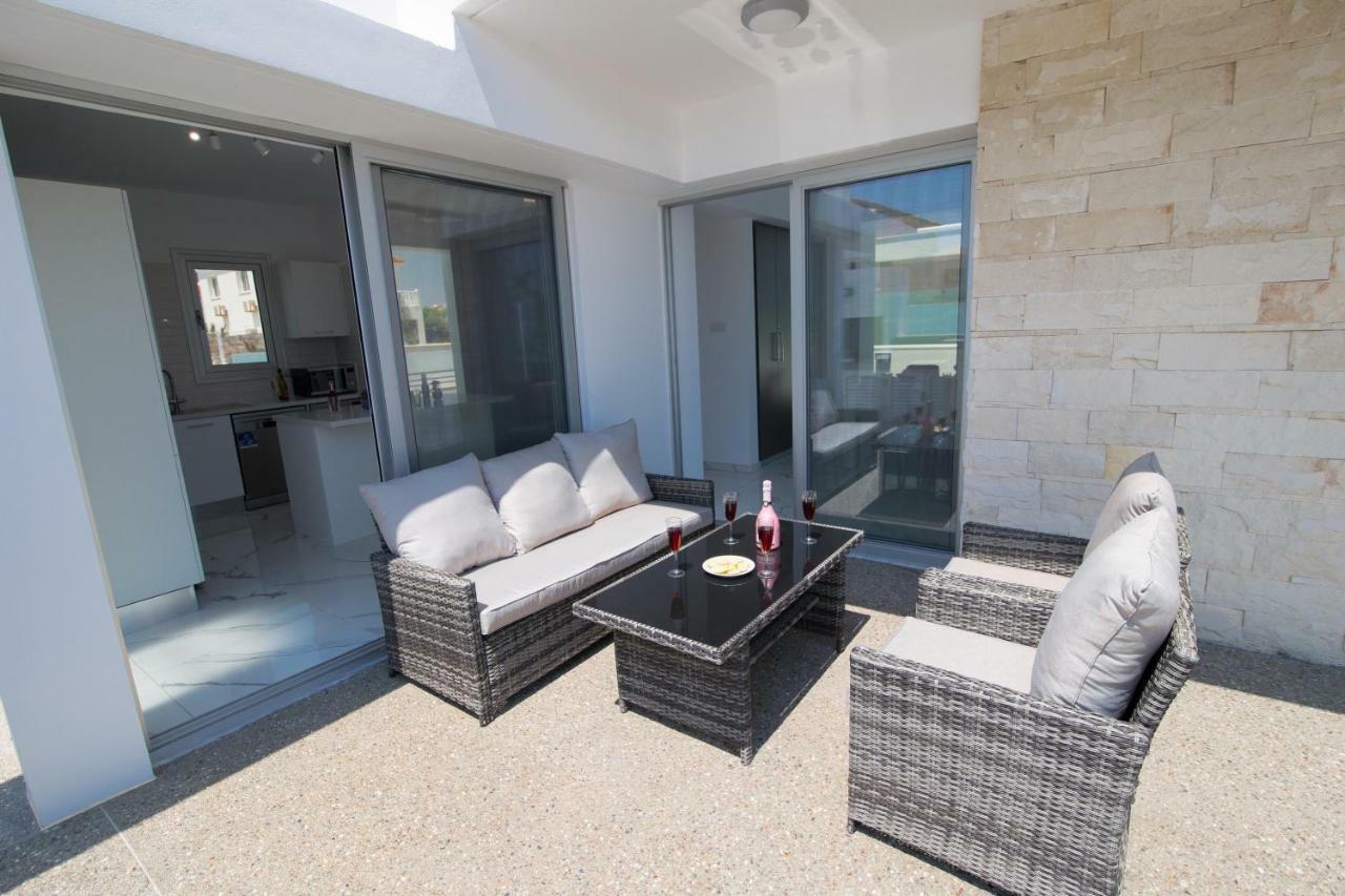 Villa Lynn Boutique Beachfront Ayia Napa Eksteriør billede