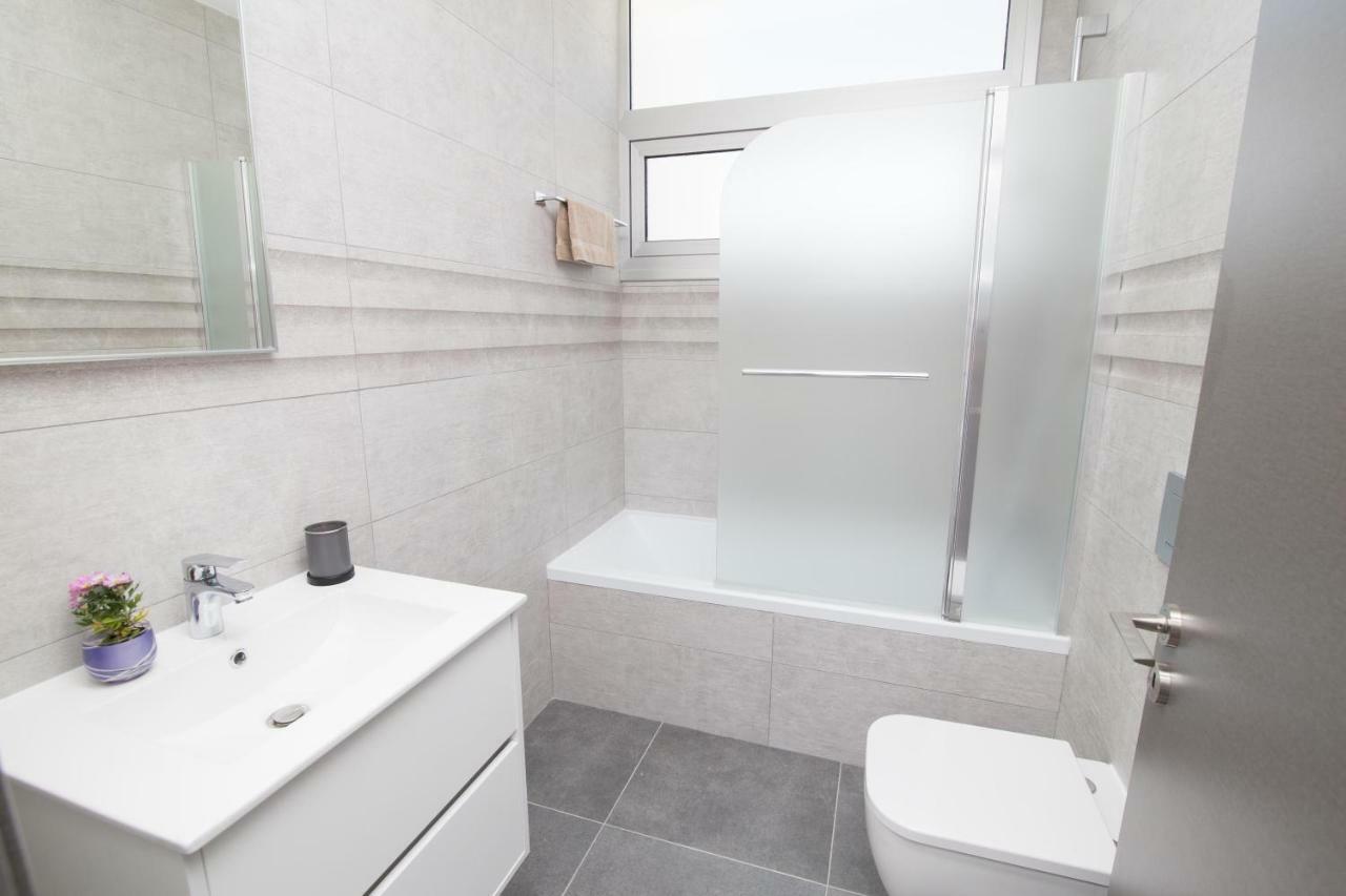 Villa Lynn Boutique Beachfront Ayia Napa Eksteriør billede