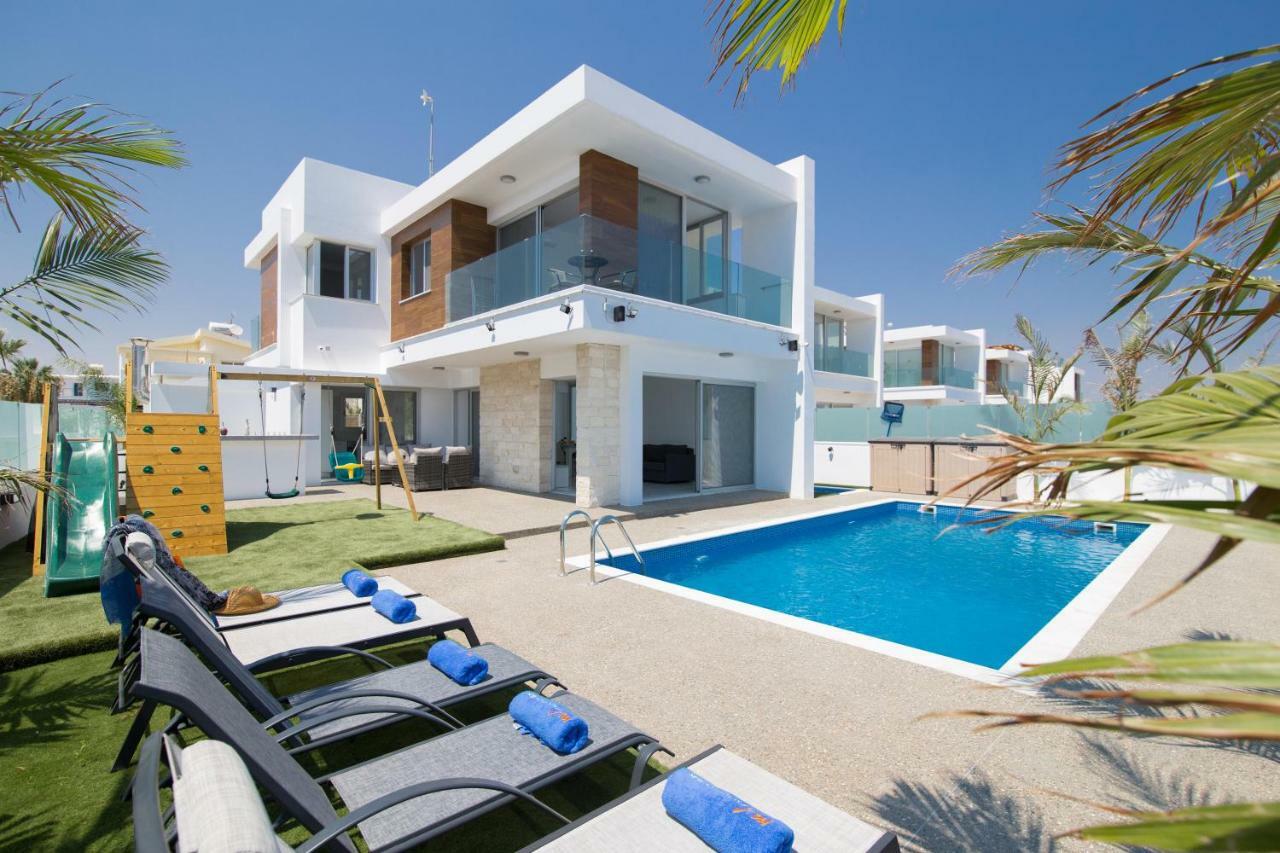 Villa Lynn Boutique Beachfront Ayia Napa Eksteriør billede